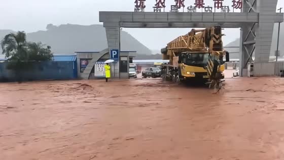 Severe flooding sends muddy torrents through Xishuangbanna, Yunnan, China