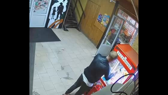 Man breaks glass at Dmitrov store after losing slot machine game