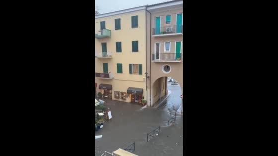 Torrential rain triggers severe flash flooding in Portoferraio, Italy