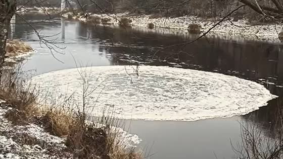 Ice circles discovered on rivers in Novgorod Region