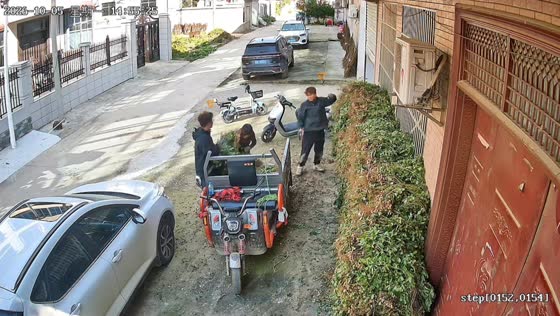 Huge pile of peanut plants collapses while people load them onto a vehicle in Anhui, China