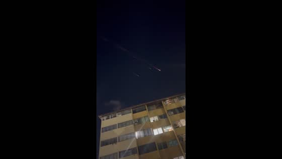 Possible Perseids meteor shower captured in Puerto La Cruz, Venezuela