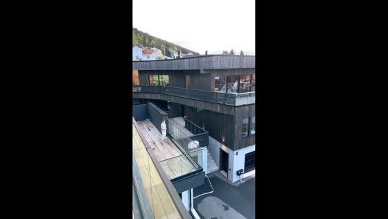 Man scores balcony basketball shot in Drammen, Norway