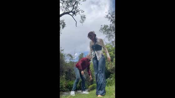 Couple falls into riverside while posing for video in Bogotá, Colombia