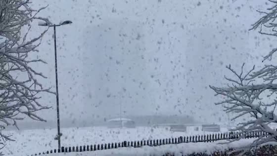 Heavy snowfall accumulates rapidly in Scotland, UK