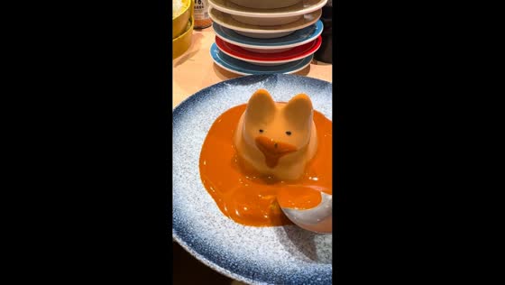 Adorable rabbit-shaped Thai tea dessert in Malaysia