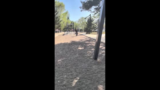 Toddler falls from small zip line after sudden stop in Heilongjiang, China