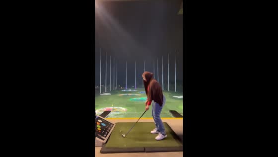 Golf club goes flying during nighttime swing attempt in Naperville,  Illinois, USA