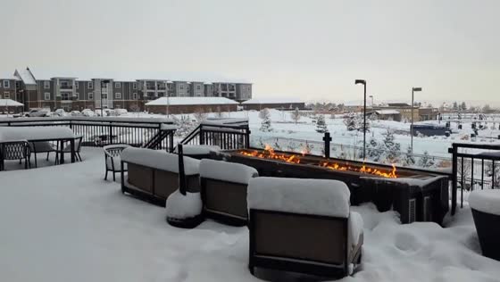 Snow blankets Pikes Peak: heavy accumulations in Colorado Springs