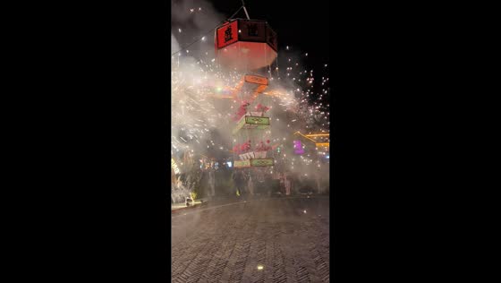 Stunning box lantern fireworks performance in Jiangsu, China