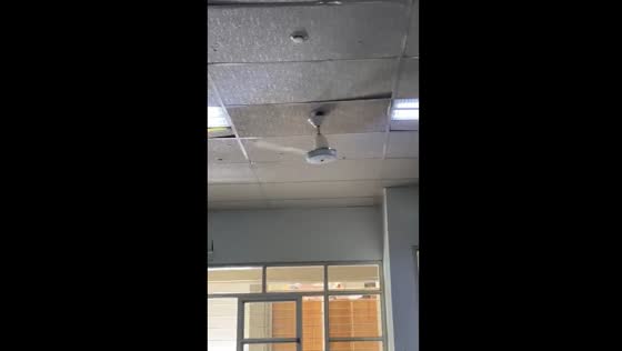 One-blade fan spins unsteadily in public school in Mendoza