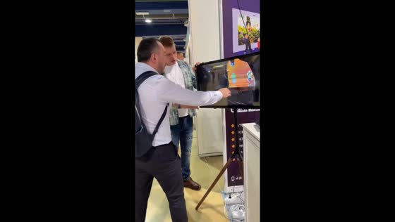 Anti-vandal glass test goes awry: screen shattered with a single punch