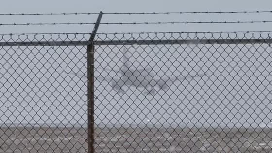 American Airlines flight lands amid heavy snowfall in Rochester, USA