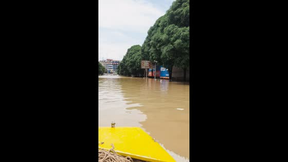 Widespread flooding engulfs city streets across Guangxi, China