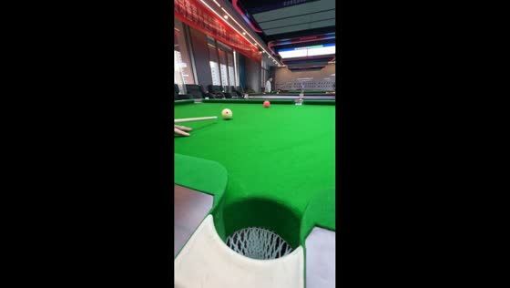 Billiard trick shot goes wrong in Ningxia, China