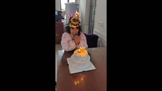 Girl’s birthday hat catches flame in Hubei, China