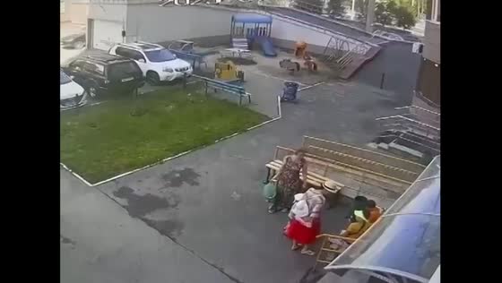 Yekaterinburg woman caught on camera assaulting children over toys in courtyard clash