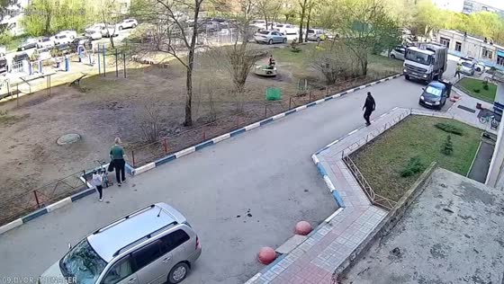 Garbage truck hits girl with bicycle in residential area of Omsk, Russia