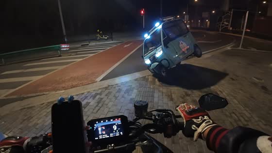 Drivers help stabilize tilted electric tricycle in Shanghai, China