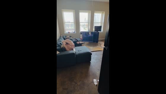 Child damages TV screen during incident in Milwaukee, Wisconsin, USA