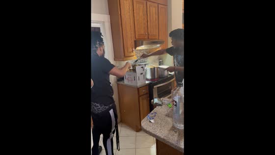 Braving the crab pot: son and nephew conquer fear in first-time cooking adventure