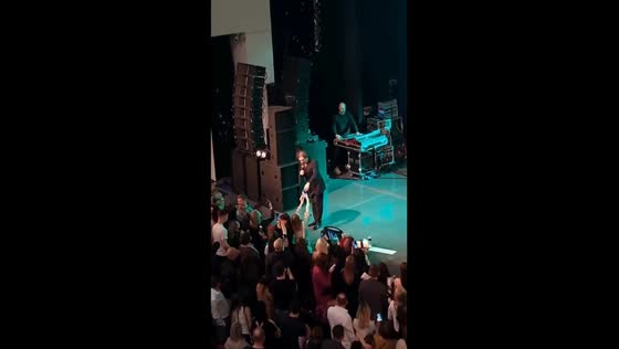 Grigory Leps knocks phone out of fan's hands at Kostroma concert