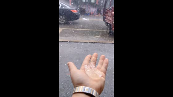 Large hailstones pummel street during severe storm in Heilongjiang, China