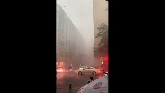 Strong winds and heavy rain disrupt visibility in Guangdong, China