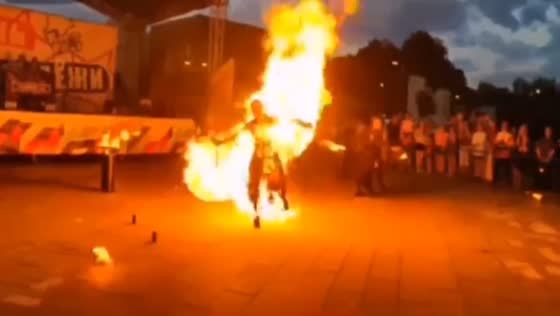Fire show mishap in Lyubertsy leaves artist hospitalized with skin burns