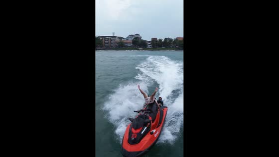 Couple falls off moving jetski in Pangandaran, Indonesia