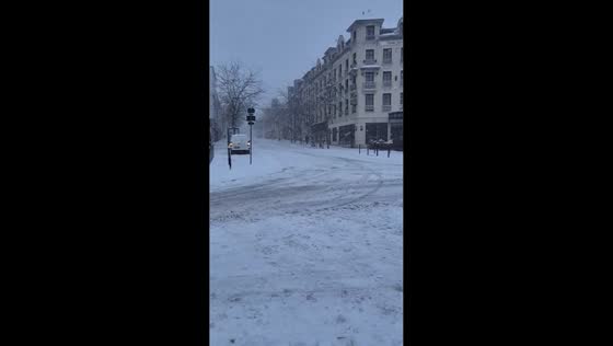 Heavy snowfall disrupts roads during winter storm in Eure-et-Loir, France