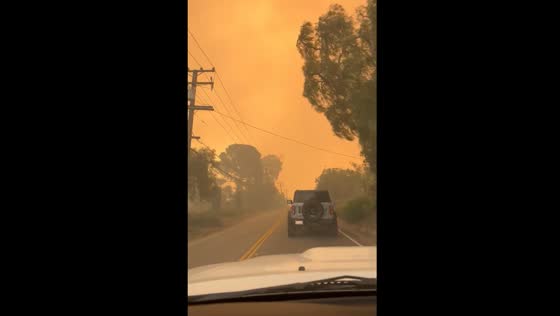 Fast-moving wildfire forces evacuations in Camarillo Heights, CA