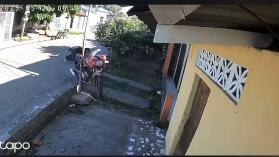 Motorcycle crashes into pole and house in Acoyapa, Nicaragua