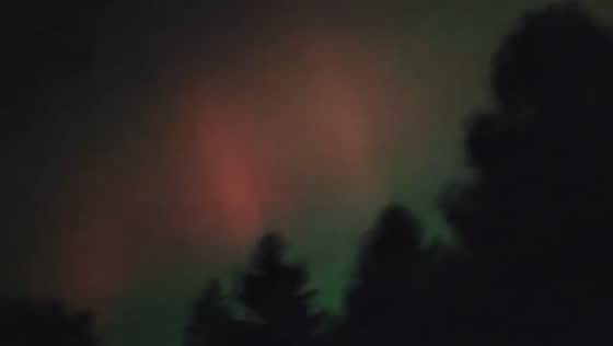 Vibrant northern lights dance over Ohio, USA