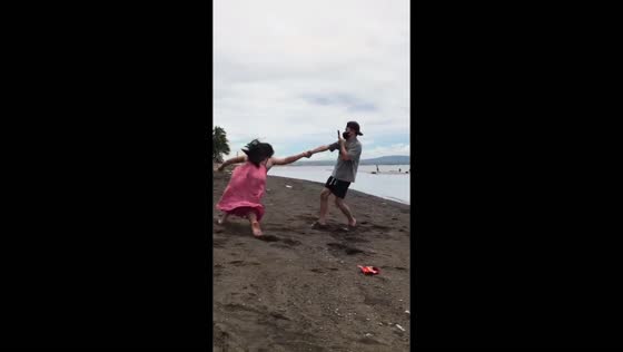 The girl fell during the content filming with boyfriend in Batangas, Philippines