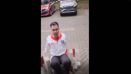Student's martial arts practice goes awry as prop fails during filming