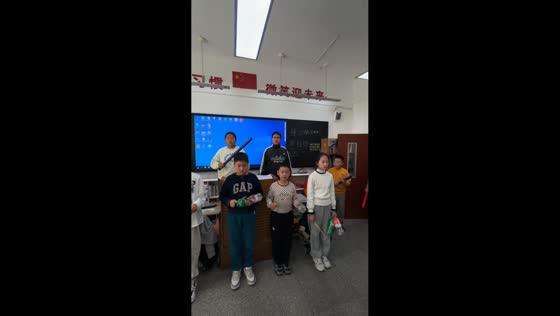 Creative student rhythm performance at school in Liaoning, China