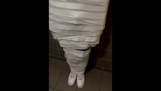 Intricate Halloween prank set up in Le Mans bathroom