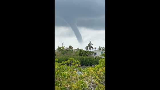 Tornado causes major damage and power outages in Florida, USA