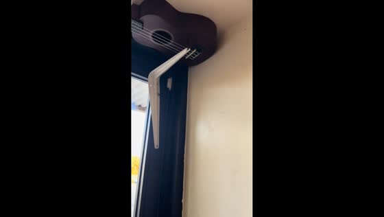 Creative guitar door chime in Cleveland, Ohio, USA