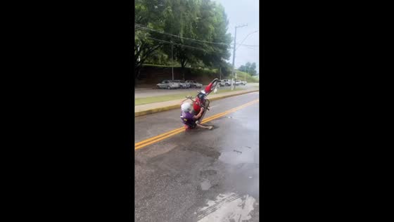 Motorcycle wheelie attempt ends in failure in Marechal Floriano, Brazil