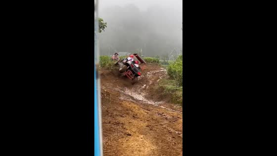 Family's off-road cart adventure ends in mud in Bandung, Indonesia