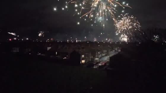 Fascinating grassroots fireworks display fills the night sky over Hull, UK