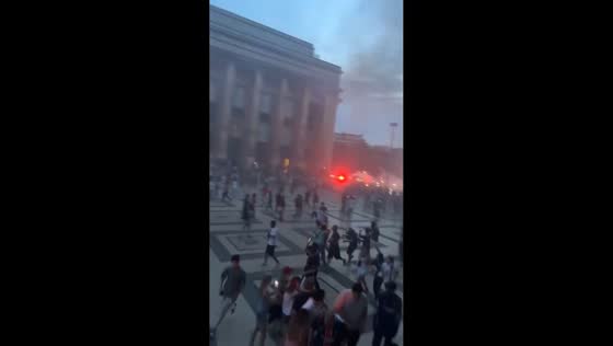 Fan unrest erupts at Trocadéro with fires and heavy pyrotechnics in Paris, France