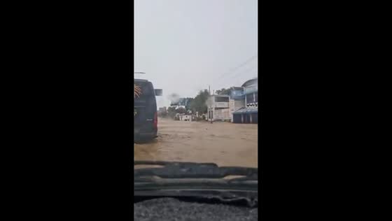 Heavy rain causes muddy flooding on Interstate 190 in San Pablo Etla, Mexico