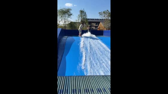 Surfer spins helplessly after falling into wave pool in Yunnan, China