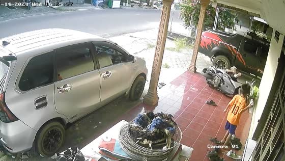 Motorcycle falls after arrival in Pangkalpinang, Indonesia 