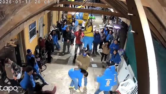 Birthday piñata mishap surprises family in Houston, Texas, USA