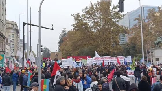 Labor Day march gathers in downtown Santiago, Chile