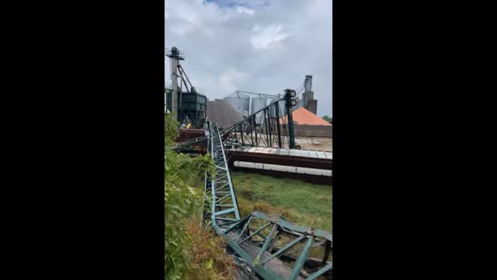 Tornado devastates Ayr, Ontario, Canada